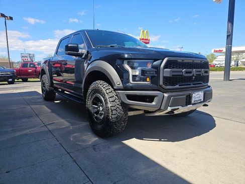 Used 2018 Ford F150 Raptor w/ Equipment Group 802A Luxury AWD/4WD image 4