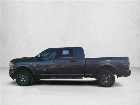 Used 2022 RAM 3500 Limited image 9