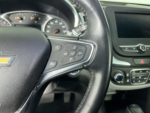 Used 2020 Chevrolet Equinox LT FWD image 15