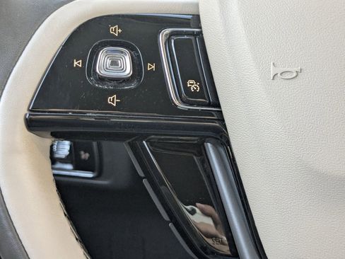 Certified 2024 Lincoln Corsair Premiere w/ Equipment Group 101A image 30