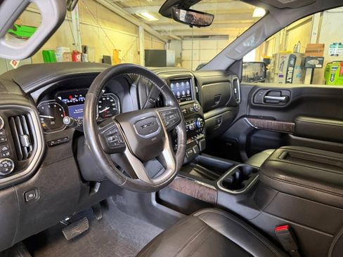 Used 2019 GMC Sierra 1500 Denali w/ Denali Ultimate Package AWD/4WD image 33