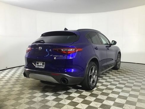 Used 2022 Alfa Romeo Stelvio Ti image 7