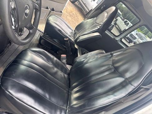 Used 2008 Chevrolet Express 3500 Extended Passenger w/ LT Preferred Equipment Group image 18