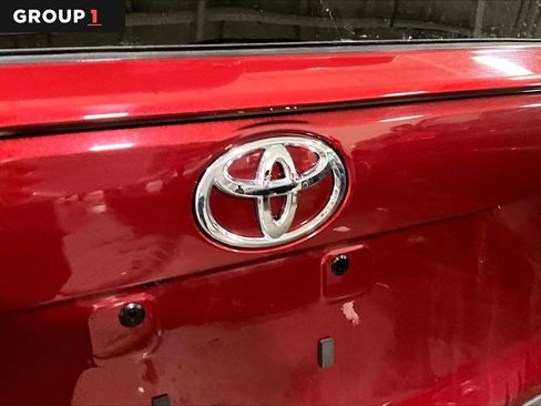 Certified 2022 Toyota RAV4 XLE image 30