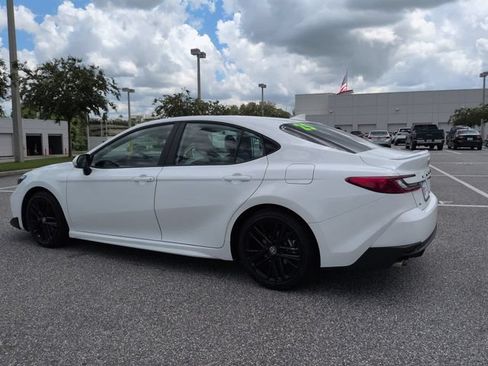 Certified 2025 Toyota Camry SE FWD image 6