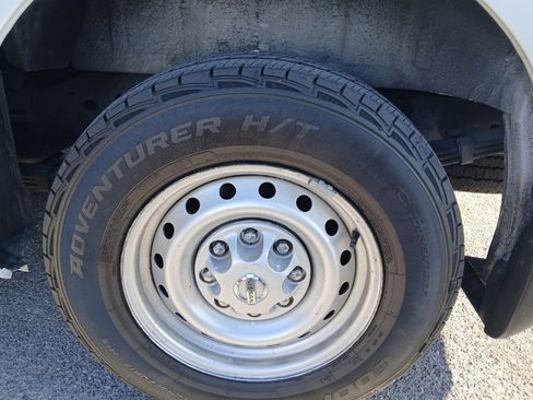 Used 2020 Nissan NV 2500 S RWD image 5