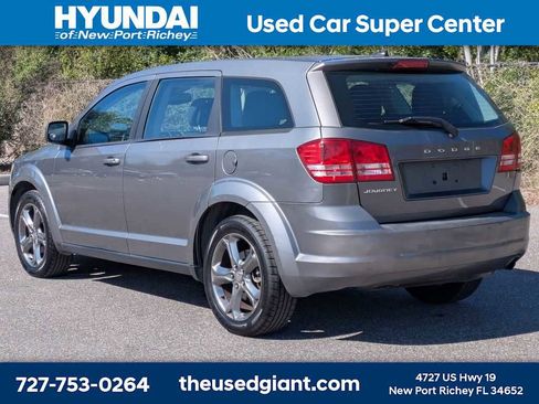 Used 2012 Dodge Journey American Value Package w/ Flexible Seating Group FWD image 3