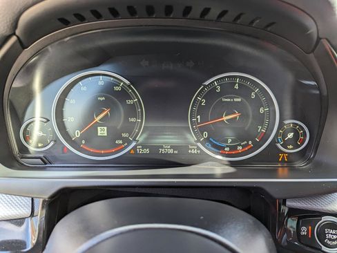 Used 2018 BMW X6 xDrive50i w/ M Sport Package AWD/4WD image 18