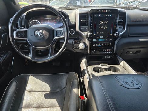 Used 2022 RAM 1500 Laramie AWD/4WD image 10