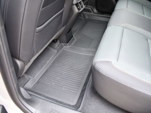 Used 2026 GMC Terrain AT4 w/ Technology Package II image 29