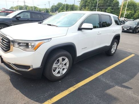 Used 2019 GMC Acadia SLE FWD image 1