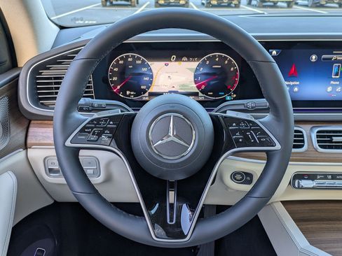 New 2026 Mercedes-Benz GLE 450 4MATIC image 19