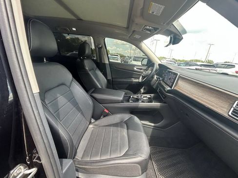 Certified 2024 Volkswagen Atlas SEL AWD/4WD image 36