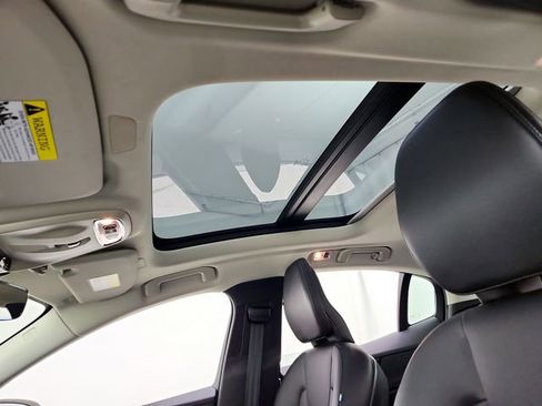 Used 2020 Volvo S60 T5 Momentum FWD image 22