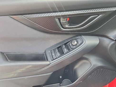 Used 2021 Subaru Crosstrek 2.0i Premium w/ Moonroof Package image 22