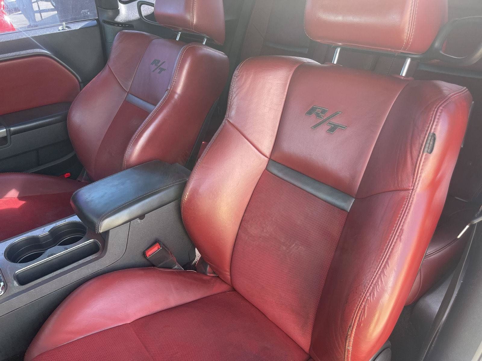 Used 2014 Dodge Challenger R/T RWD image 11
