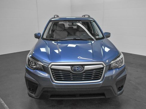 Used 2020 Subaru Forester Premium image 2