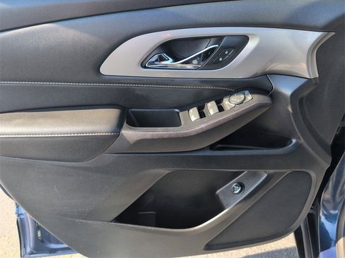 Certified 2023 Chevrolet Traverse LT w/ LPO, Floor Liner Package image 11