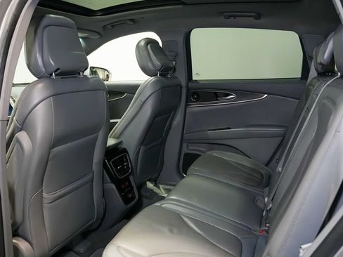 Used 2020 Lincoln Nautilus Reserve w/ Cargo Utility Package AWD/4WD image 18