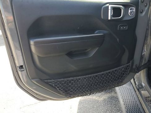 Used 2021 Jeep Wrangler Sport AWD/4WD image 8