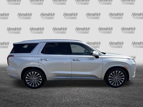 Used 2025 Hyundai Palisade Calligraphy AWD/4WD image 11
