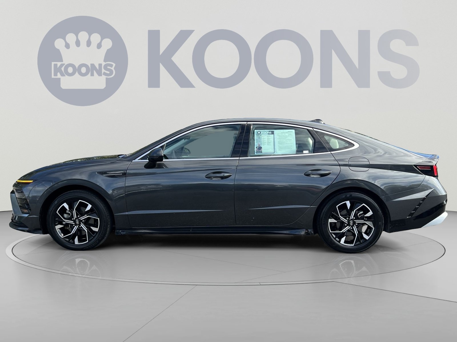 Used 2025 Hyundai Sonata SEL FWD image 5