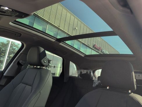 New 2025 Audi Q5 Premium Plus image 18