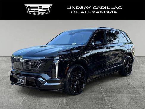 Used 2026 Cadillac Vistiq Platinum w/ LPO, Floor Liner Package AWD/4WD image 1