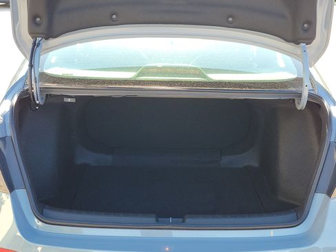 Used 2023 Honda Civic Sport image 10