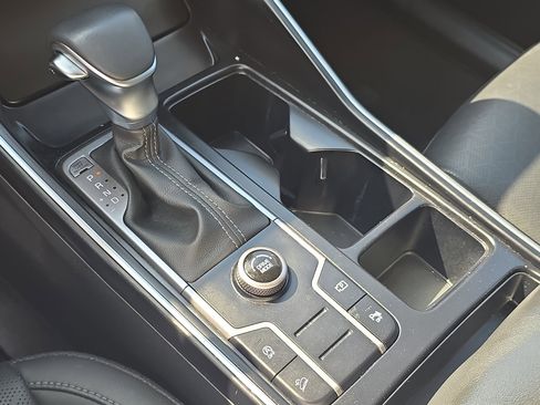 Certified 2023 Kia Sorento S image 25