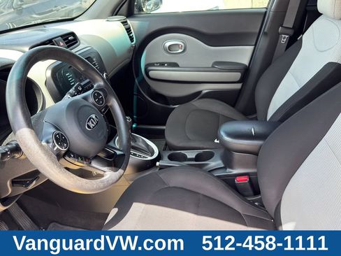Used 2017 Kia Soul FWD image 14