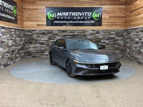 New 2026 Hyundai Elantra SEL Sport image 2