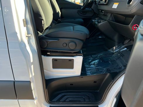 New 2026 Mercedes-Benz Sprinter 2500 image 19