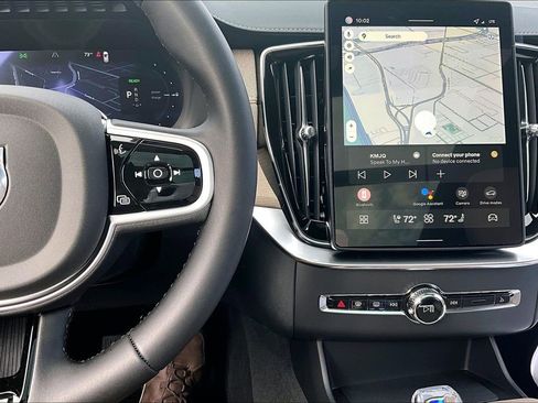 New 2026 Volvo XC90 T8 Plus AWD/4WD image 25