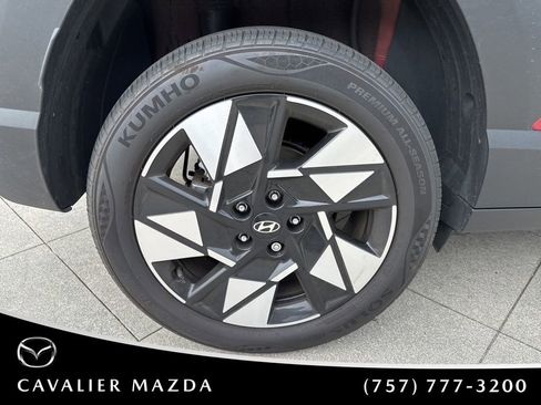 Used 2024 Hyundai Kona SEL AWD/4WD image 21