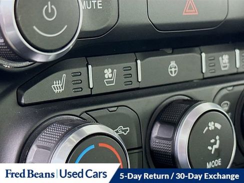 Used 2022 RAM 1500 Laramie AWD/4WD image 21