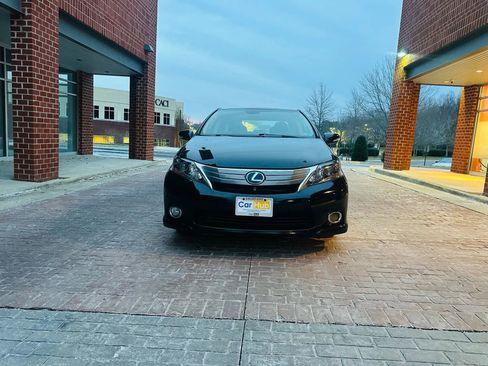 Used 2010 Lexus HS 250h Premium image 2