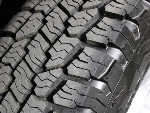 Used 2023 Chevrolet Silverado 3500 LT w/ Convenience Package image 14