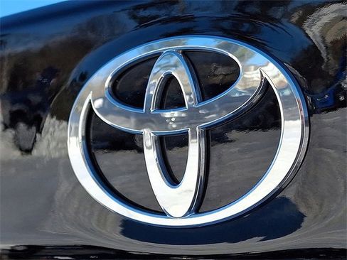 Certified 2025 Toyota Camry LE image 31