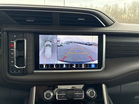 Used 2021 GMC Yukon Denali w/ Denali Ultimate Package image 16