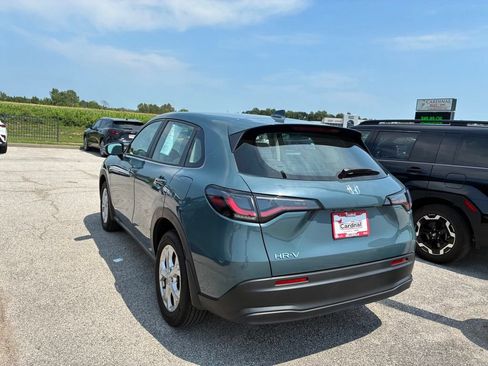Used 2025 Honda HR-V LX image 8