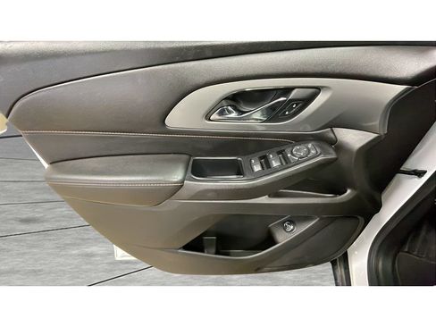 Used 2021 Chevrolet Traverse LT AWD/4WD image 10