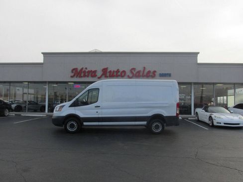 Used 2018 Ford Transit 250 148 Medium Roof RWD image 1