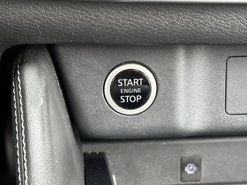 Used 2022 Nissan Rogue Platinum w/ Head-Up Display Package FWD image 21