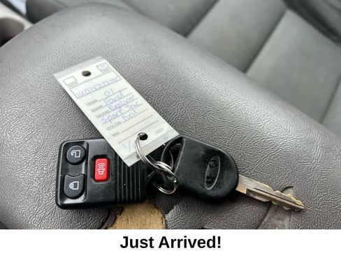 Used 2001 Ford Explorer Sport Trac 4x4 image 31