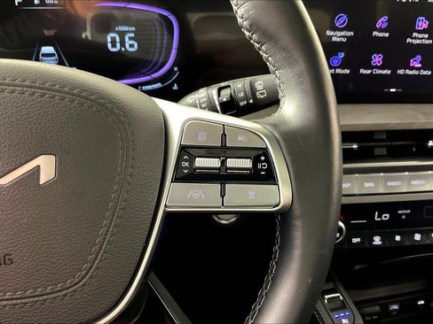 Used 2025 Kia Telluride EX X-Line image 12