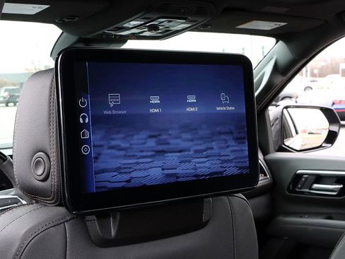 New 2026 Chevrolet Suburban High Country AWD/4WD image 16