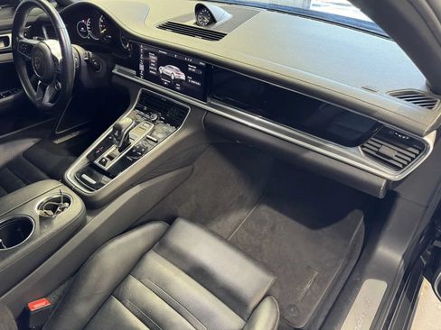Used 2019 Porsche Panamera 4 AWD/4WD image 5