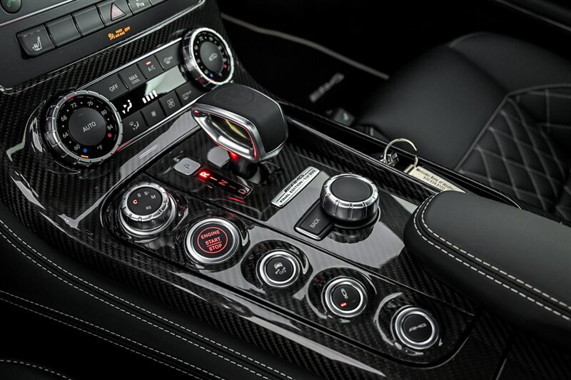 Used 2015 Mercedes-Benz SLS AMG GT Final Edition image 33