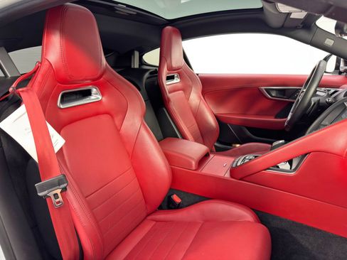 Used 2020 Jaguar F-TYPE R image 39